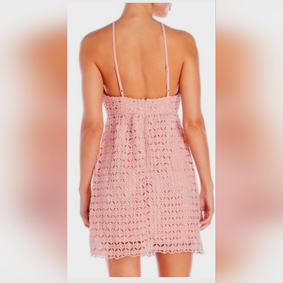 NWT Romeo & Juliet Romantic Mini Dress - Picture 7 of 11